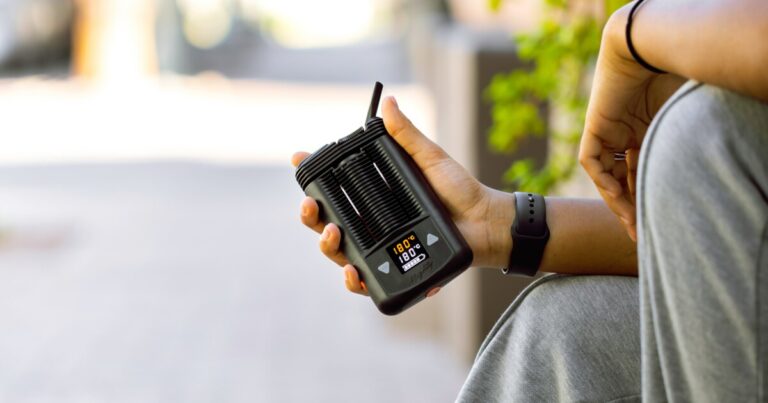 Mobiler Vaporizer 2 cannabox scUDxZ4riuI unsplash 1