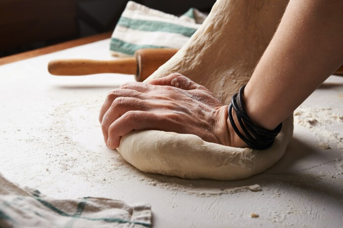 Knuspriges Cannabis Focaccia 8 nadya spetnitskaya tOYiQxF9 Ys unsplash